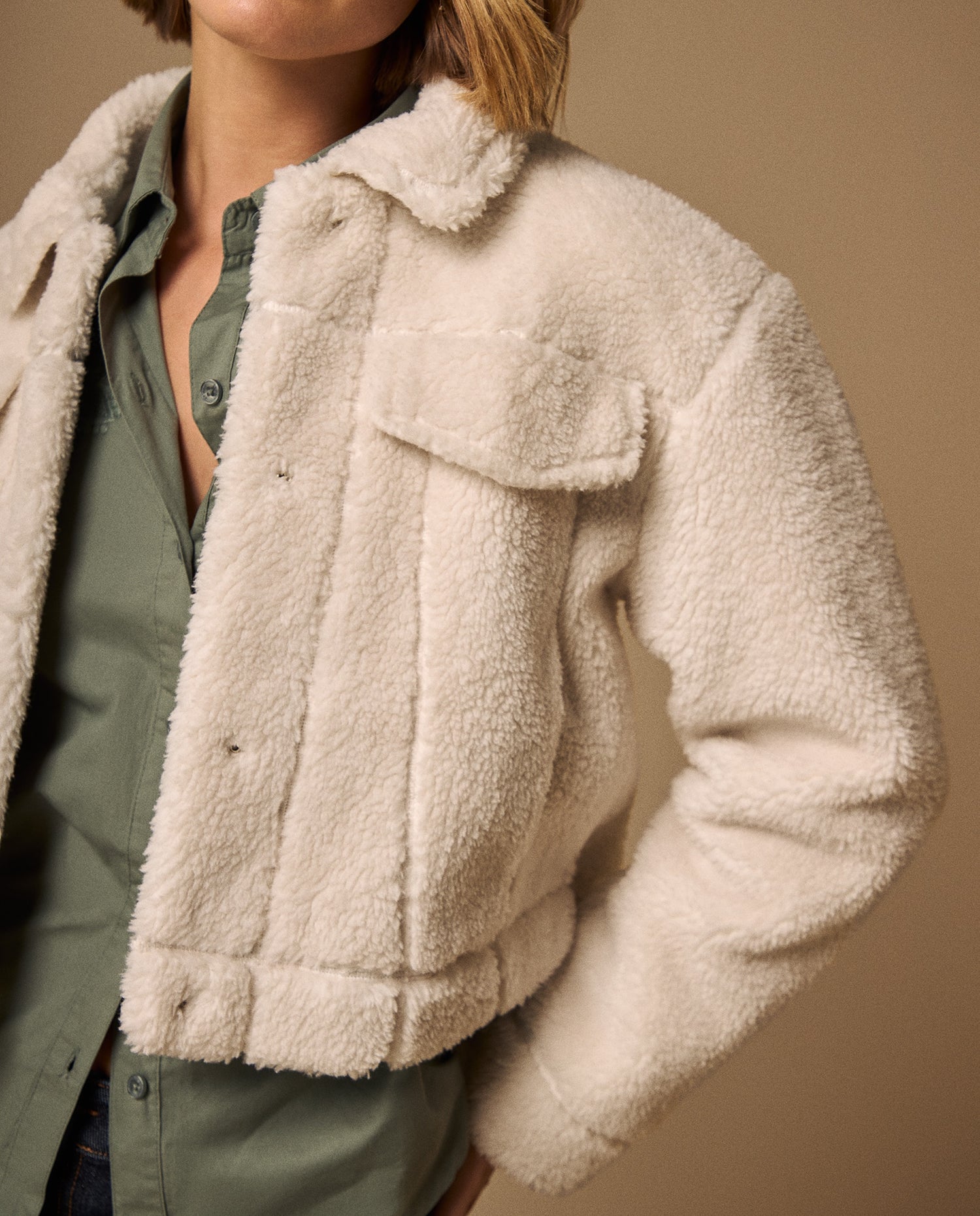 Chaqueta Sherpa Crudo con Textura Premium - Crudo