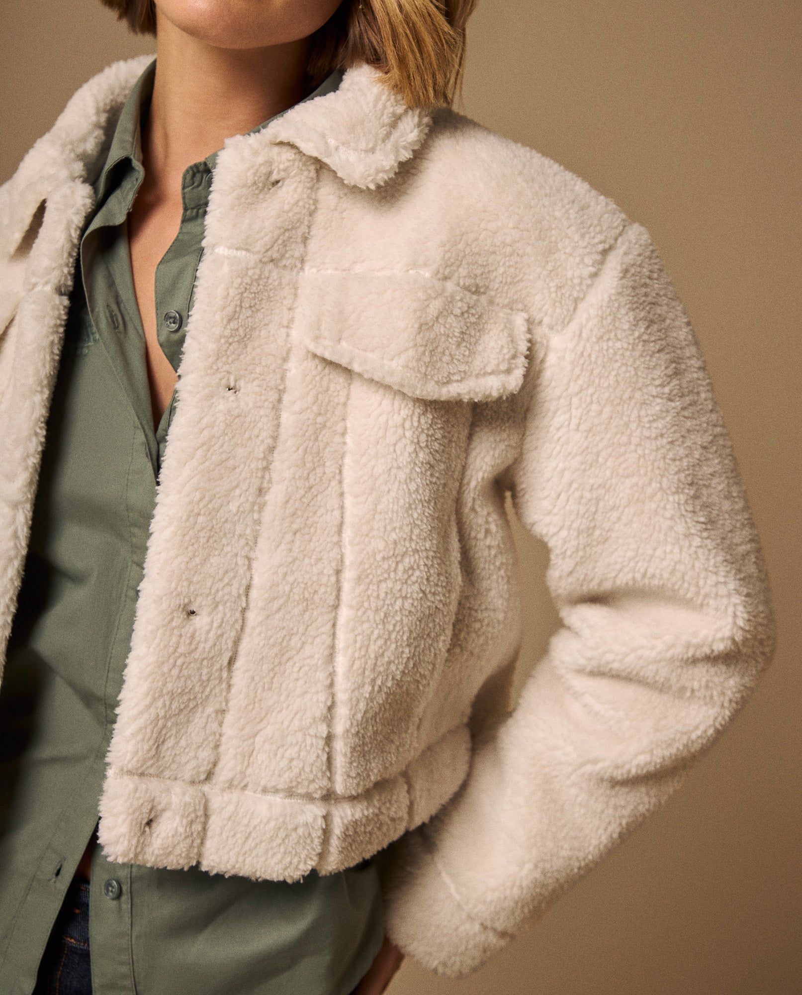 Chaqueta Sherpa Crudo con Textura Premium - Crudo 34_629G244_CRU140615_5