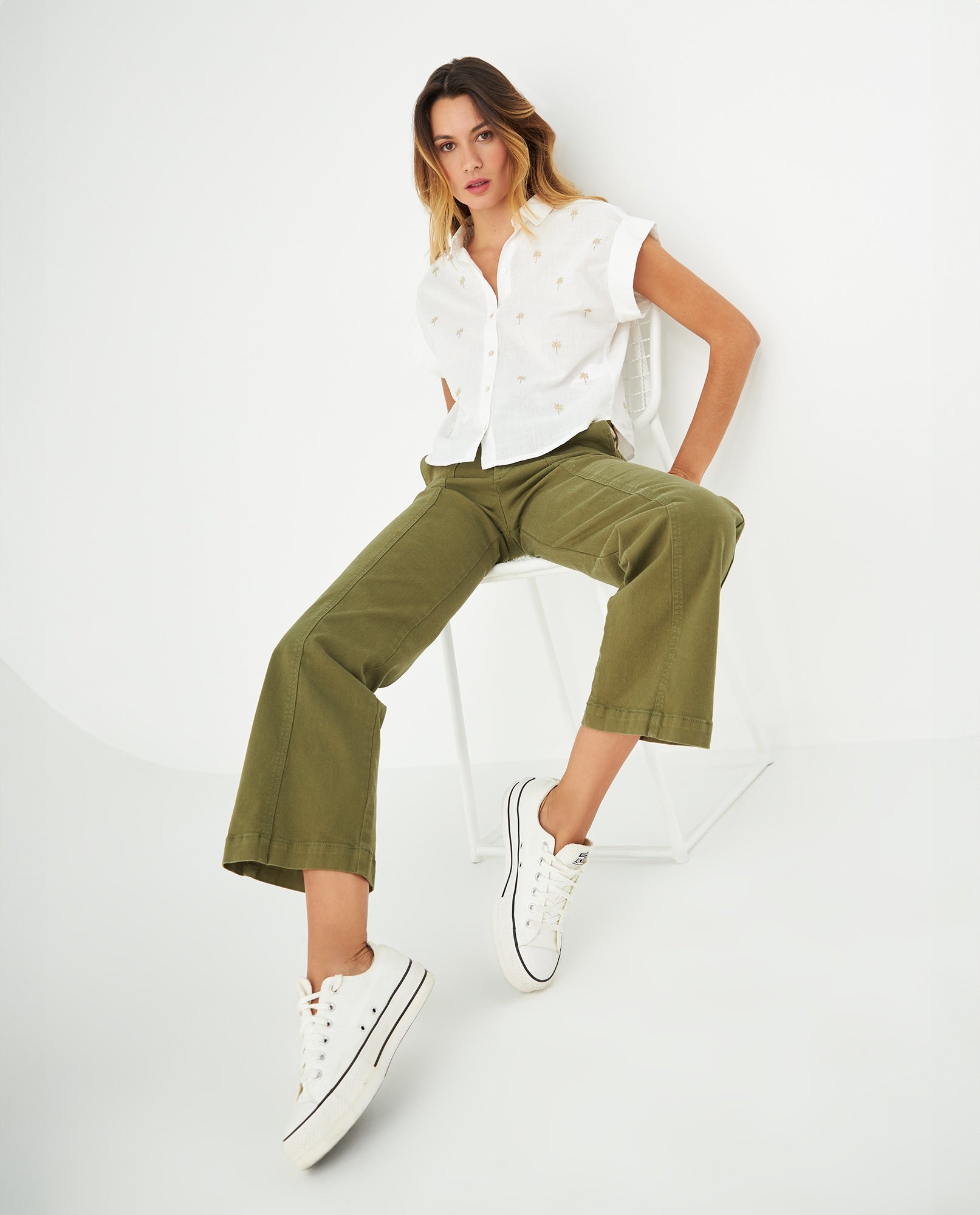 Pantalón con cortes decorativos para mujer - Verde 34_631F007_VER160541_0