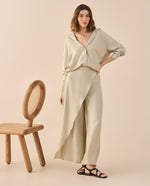 Pantalón de diseño cruzado para mujer - Beige