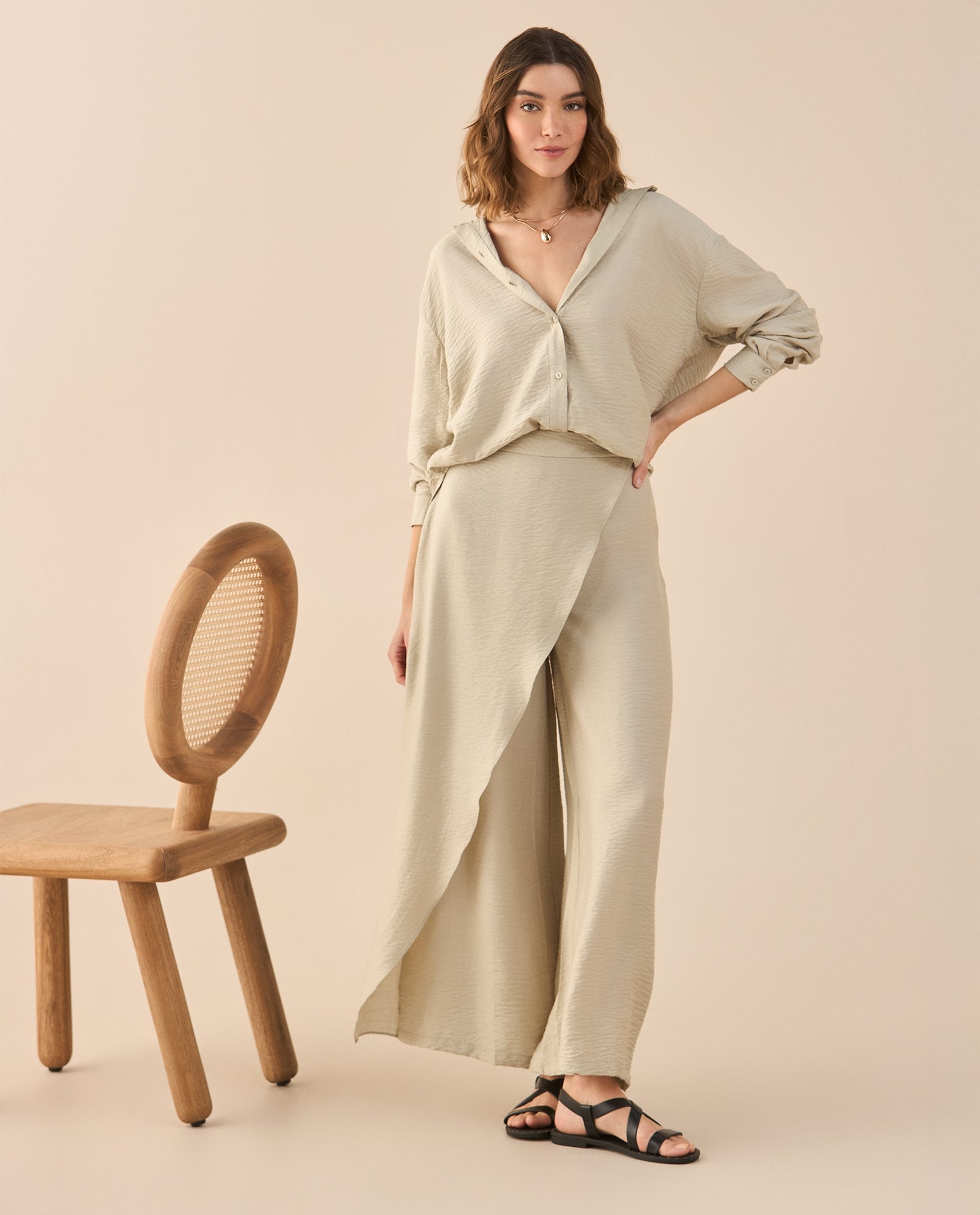 Pantalón de diseño cruzado para mujer - Beige 34_631G005_BEI156307_0