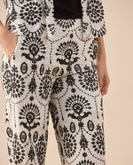 Pantalón con detalles desagujados para mujer - Crudo