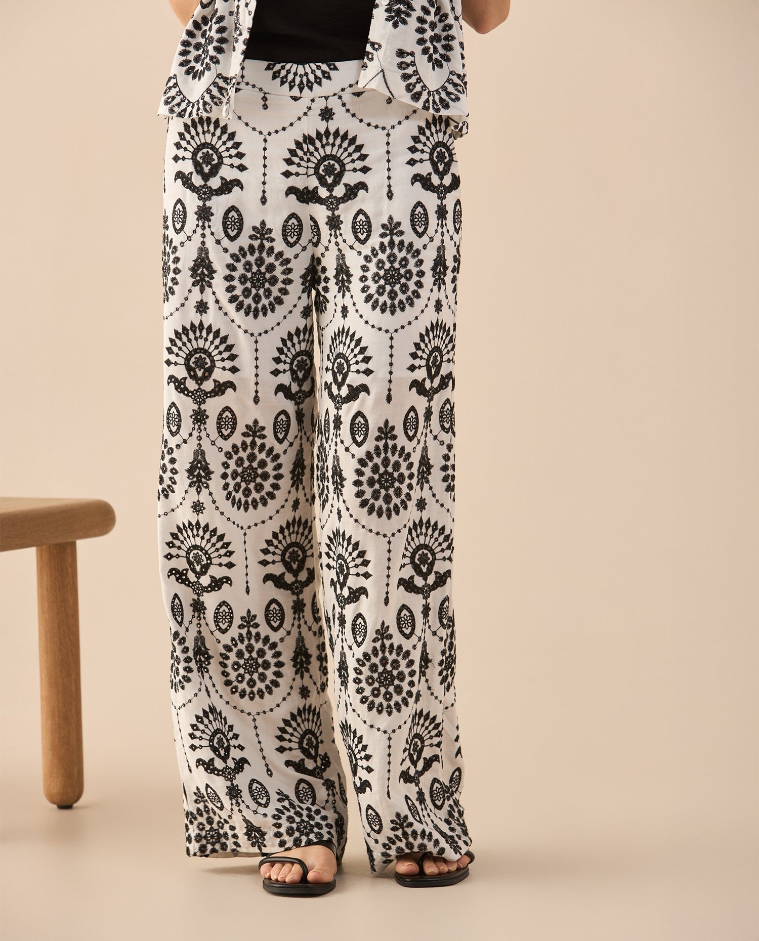 Pantalón con detalles desagujados para mujer - Crudo