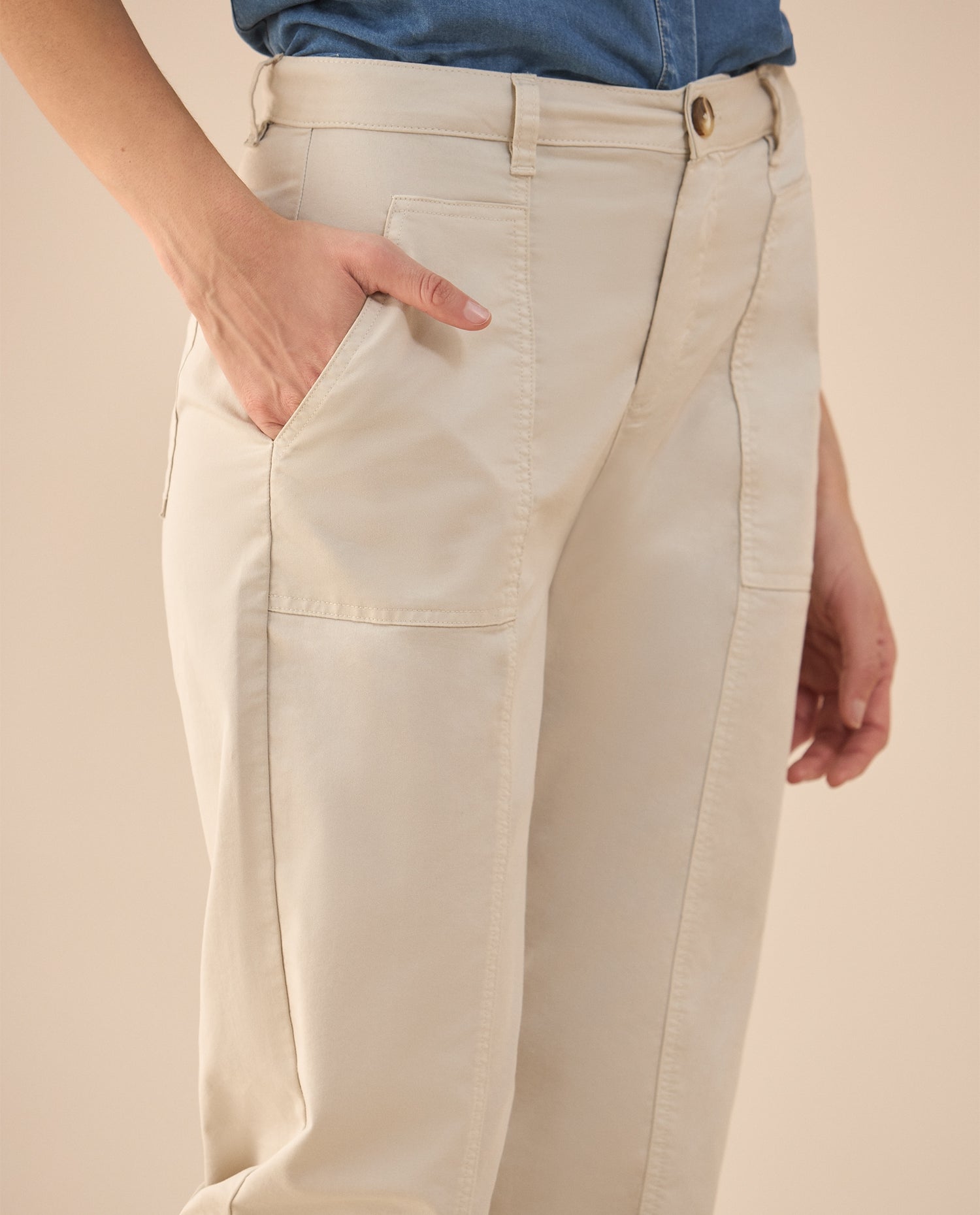 Pantalón con cordón ajustable para mujer - Crudo
