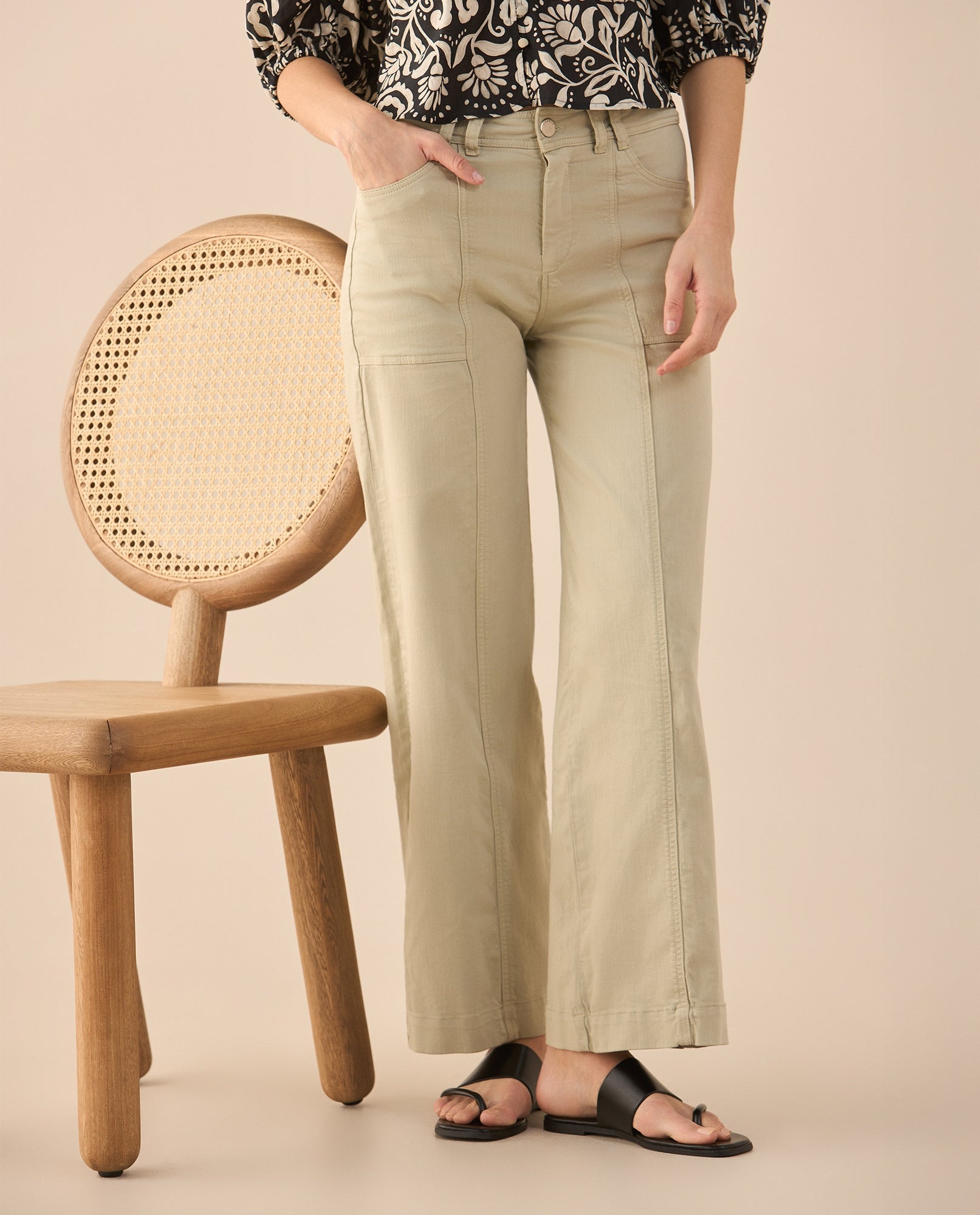 Pantalón con cortes decorativos para mujer - Beige 34_631G025_BEI156307_3