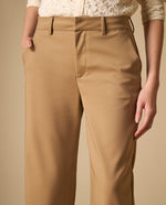Pantalón recto con ruedo doblado - Beige