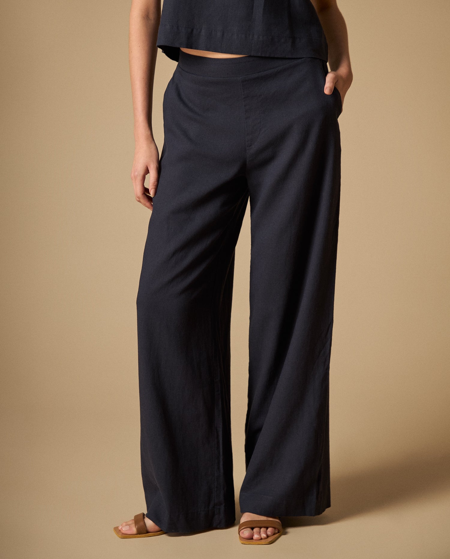 Pantalón de pierna ancha con tejido ligero - Azul