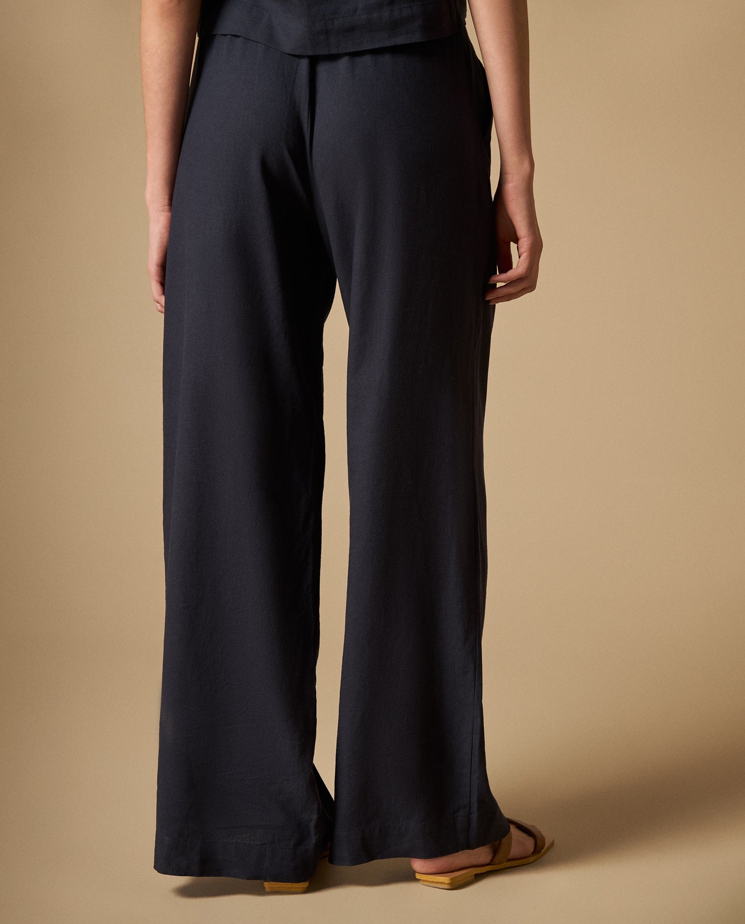 Pantalón de pierna ancha con tejido ligero - Azul