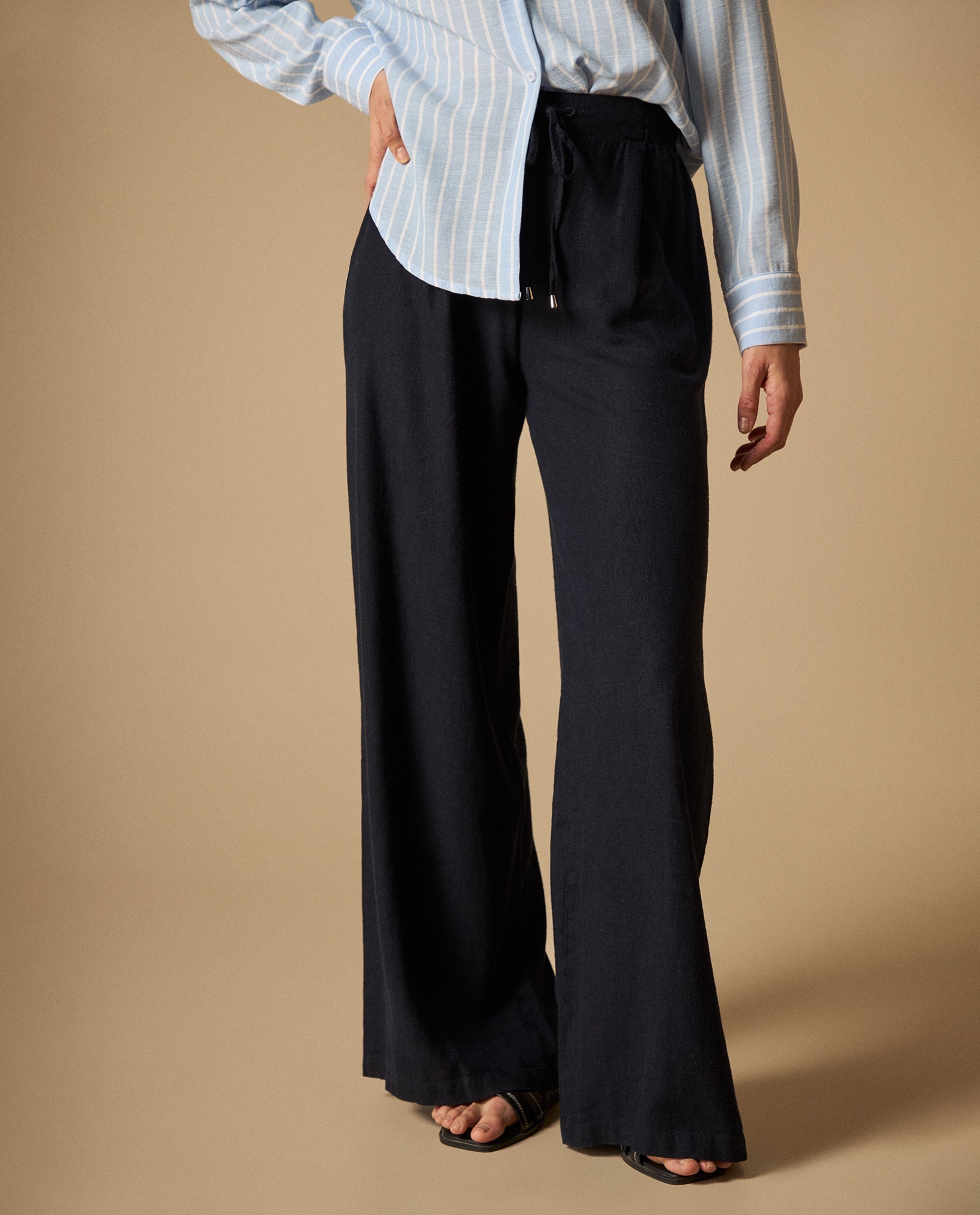 Pantalón largo con cordón ajustable fit relajado - Azul 34_631H021_AZU193933_3