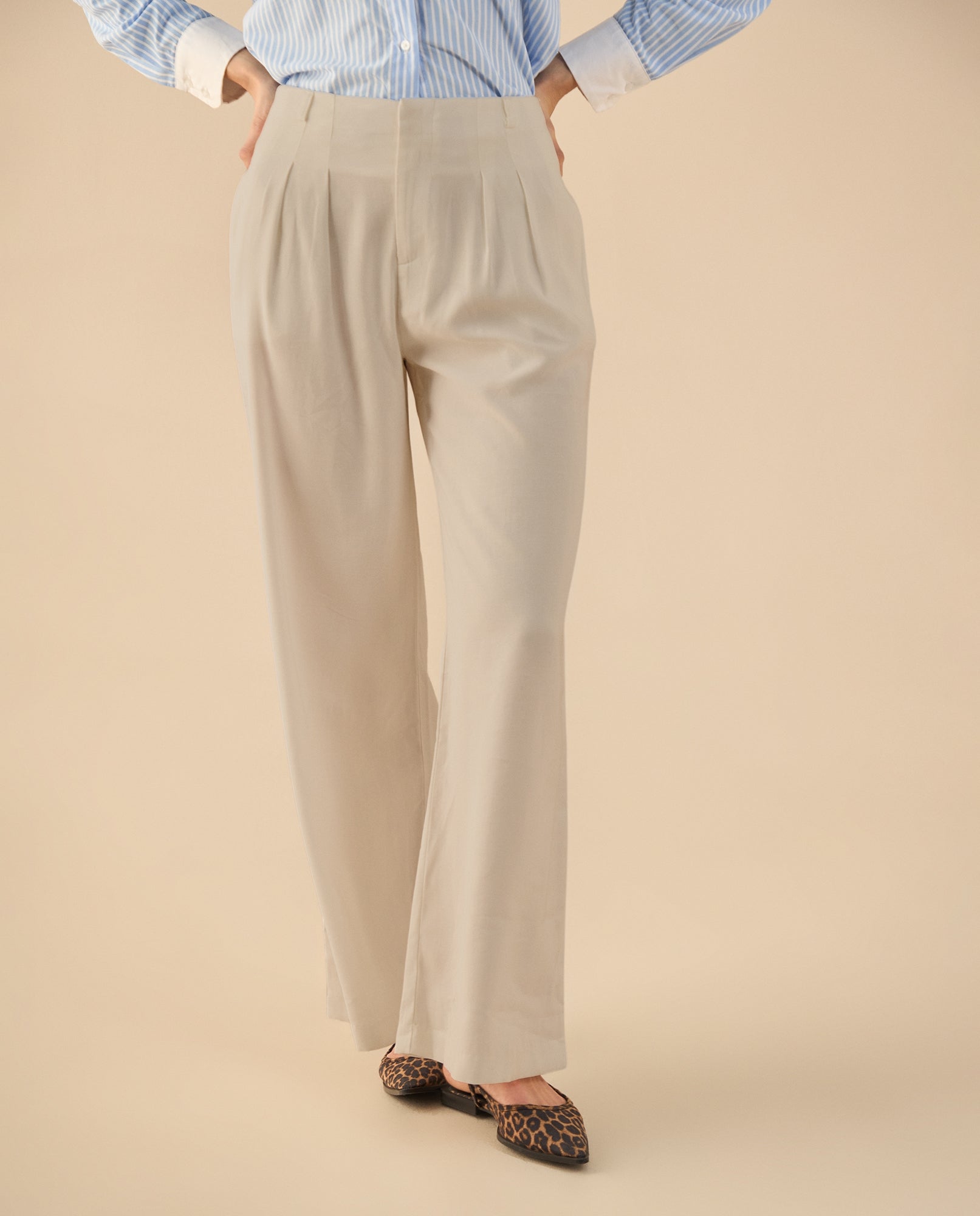 Pantalón de tono ultra oscuro para mujer - Beige 34_632G021_BEI151306_3