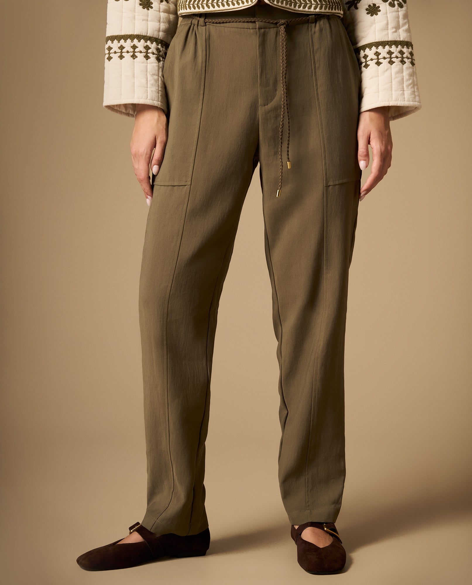 Pantalón jogger tobillero con cordón ajustable - Verde 34_632H003_VER190516_3