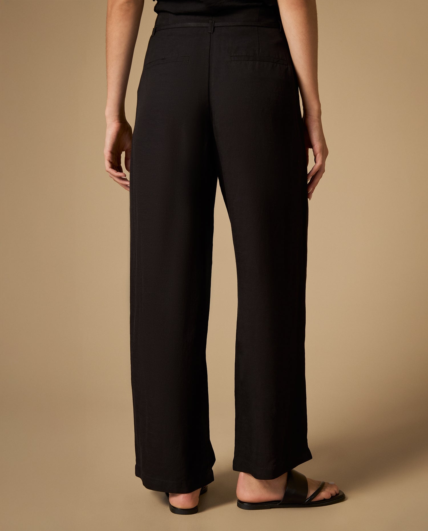 Pantalón recto tobillero con cordón ajustable - Negro