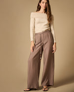 Pantalón con prenses silueta amplia tobillero - Café
