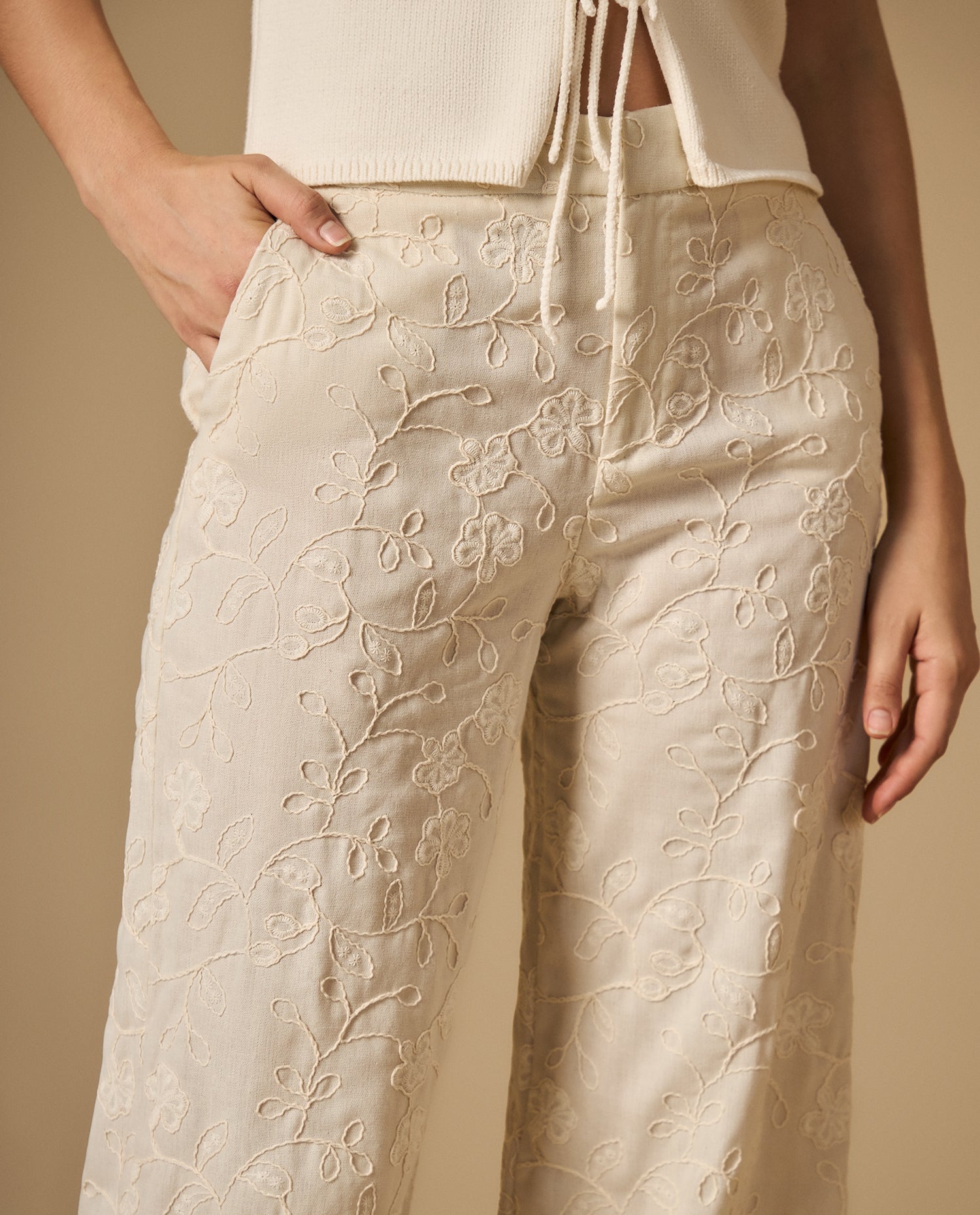 Pantalón straight tobillero mezcla lino - Crudo