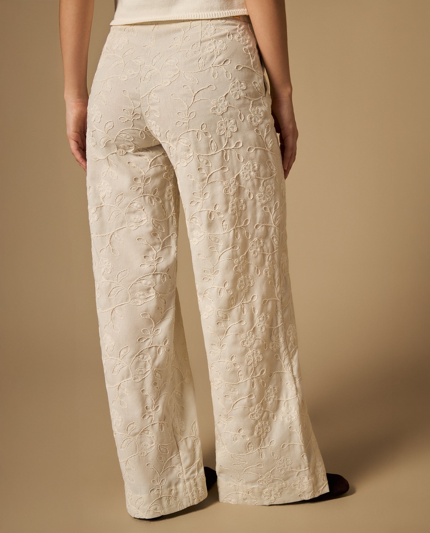 Pantalón straight tobillero mezcla lino - Crudo