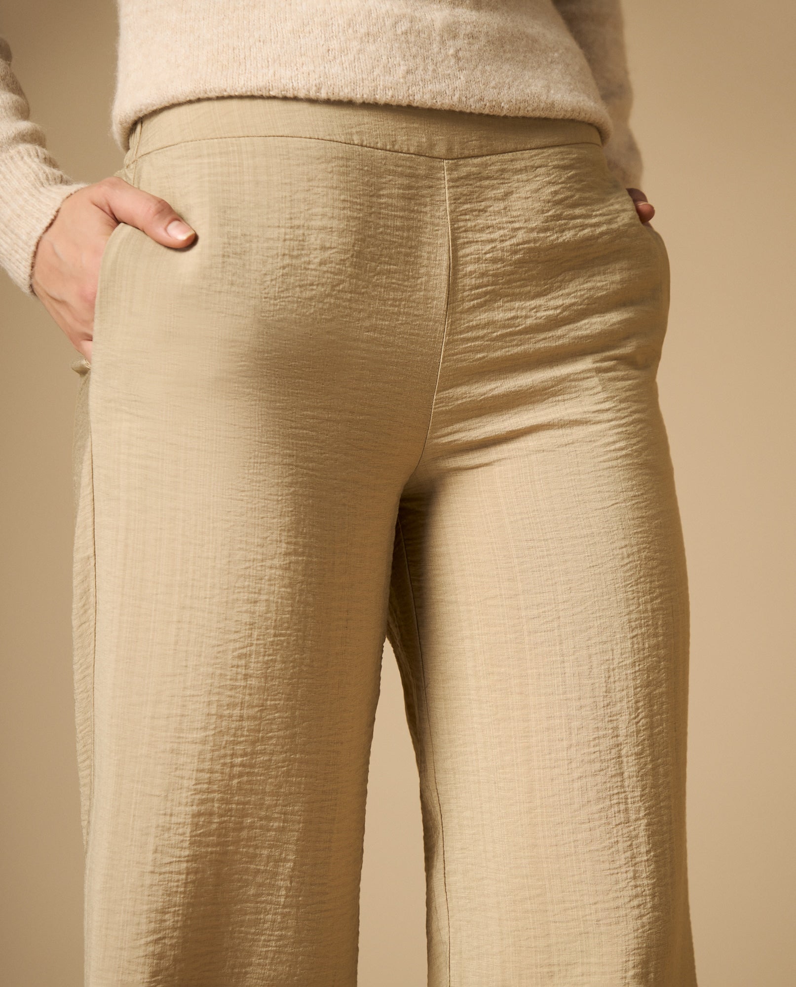 Pantalón silueta recta tejido fluido - Beige 34_632H019_BEI161110_4