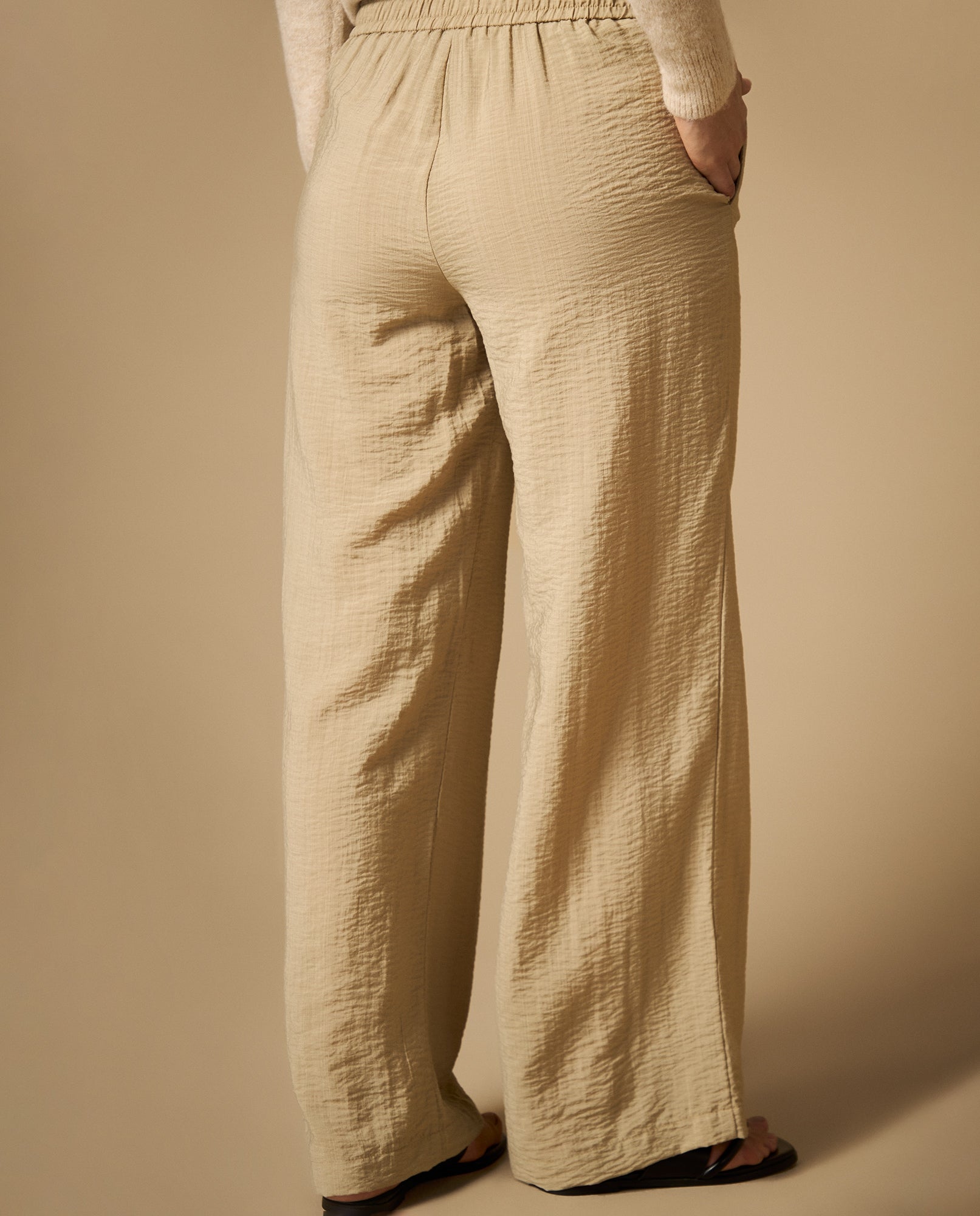 Pantalón silueta recta tejido fluido - Beige 34_632H019_BEI161110_5
