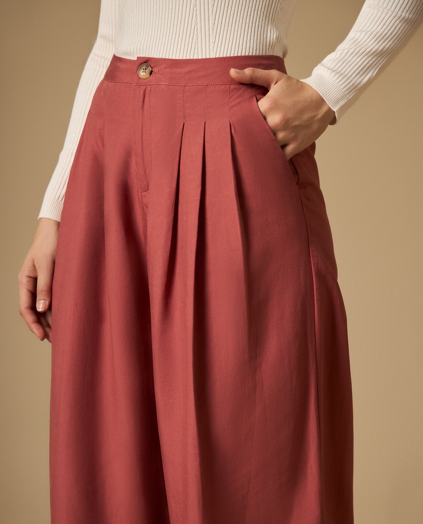 Pantalón chino con pinzas tiro alto pierna amplia - Rojo 34_632H020_ROJ181438_0
