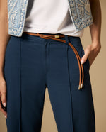 Pantalón chino tobillero con pinzas frontales - Azul