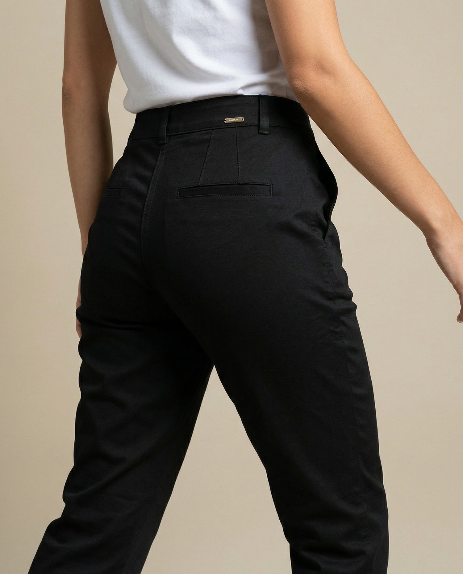 Pantalón straight leg con pliegue frontal y ruedo doblado - Azul