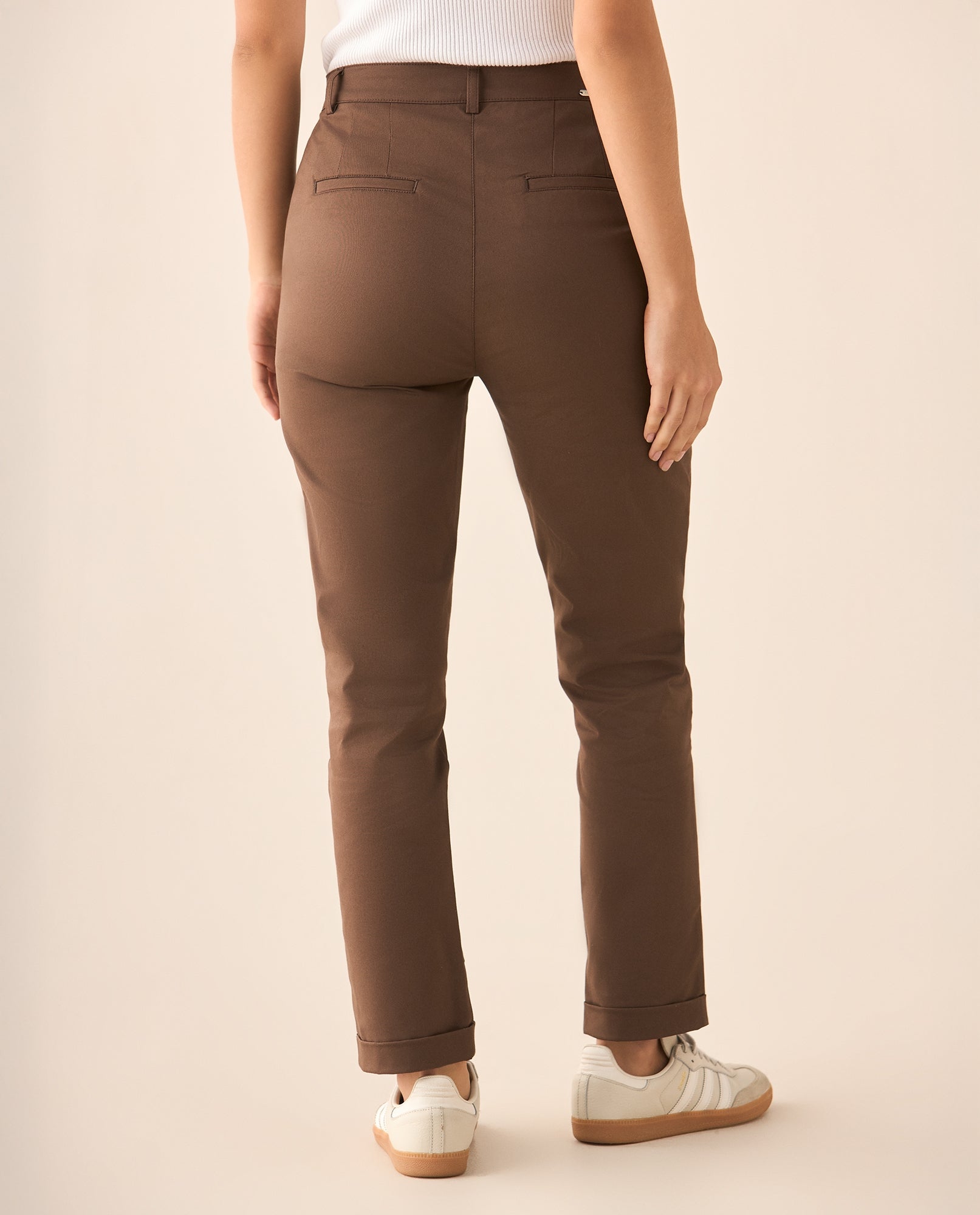 Pantalón clásico para mujer - Café 34_635F310_CAF151040_4