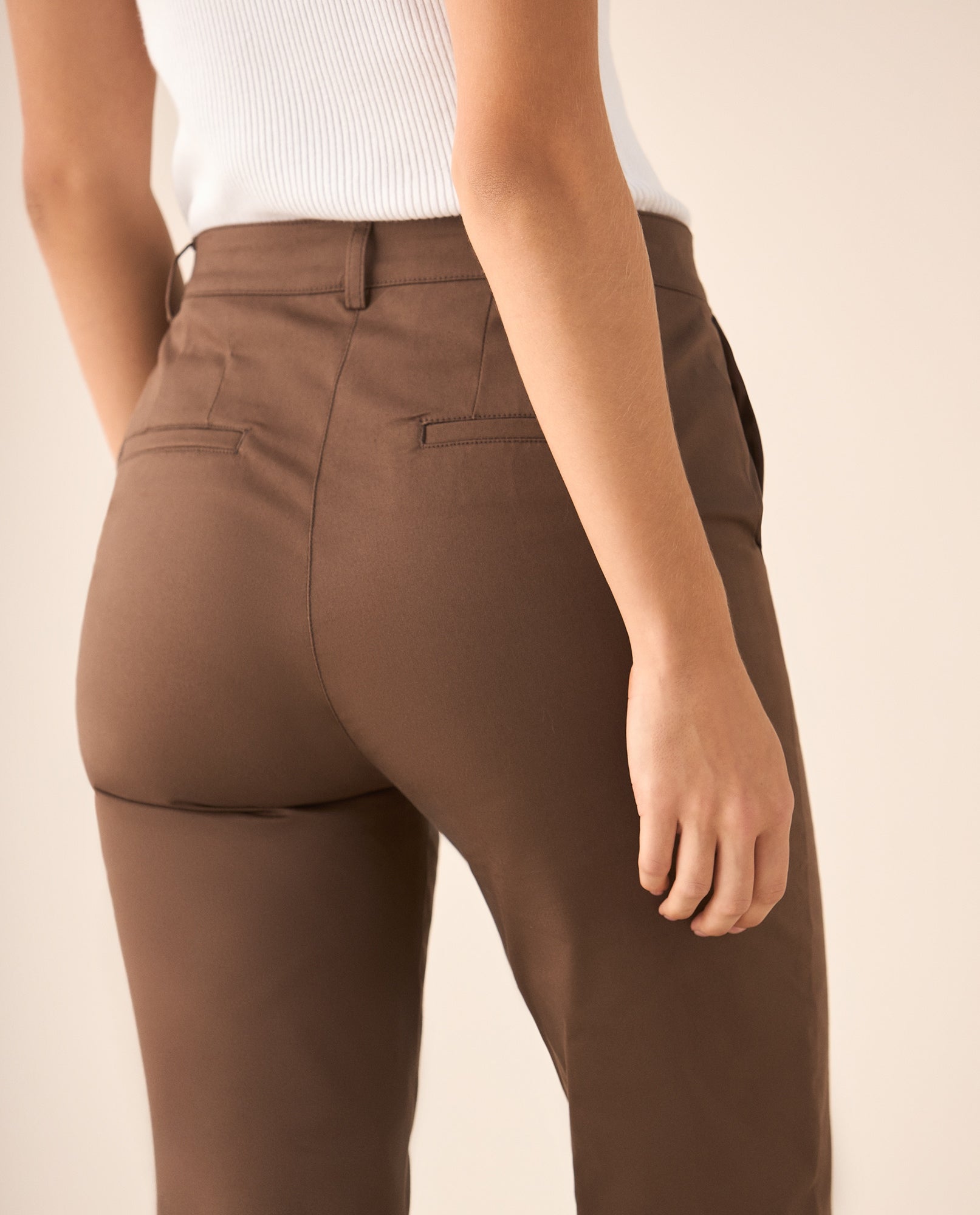 Pantalón clásico para mujer - Café 34_635F310_CAF151040_5