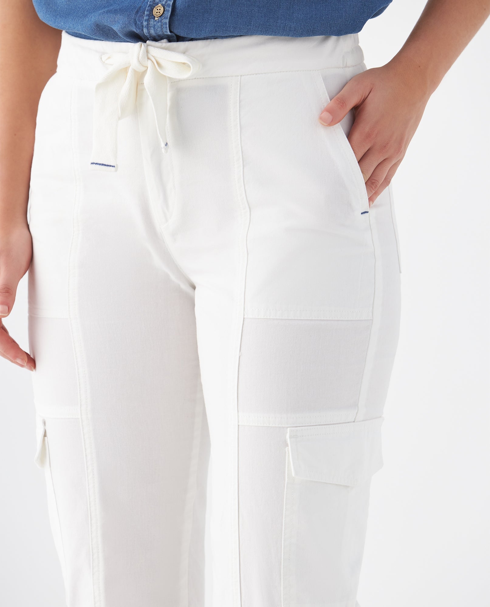 Pantalón con bolsillos cargo para mujer - Crudo 34_639F006_CRU110602_5