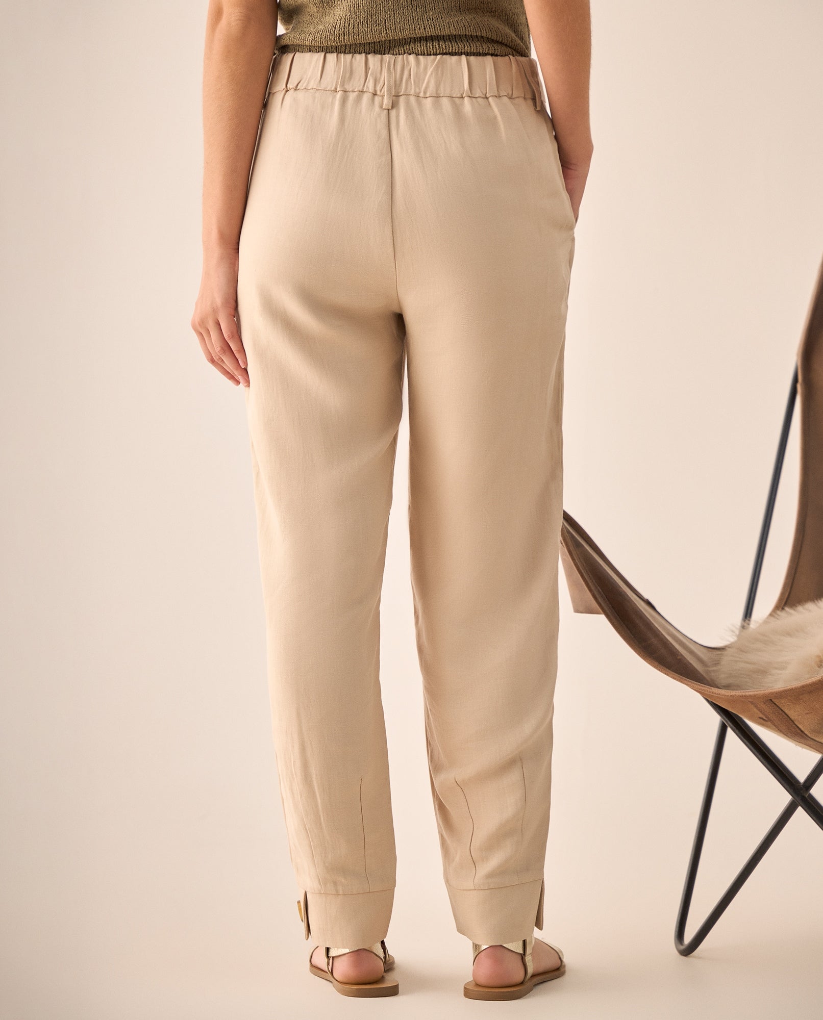 Pantalón Beige con Mezcla de Lyocell y Lino - Beige 34_639G005_BEI141107_6