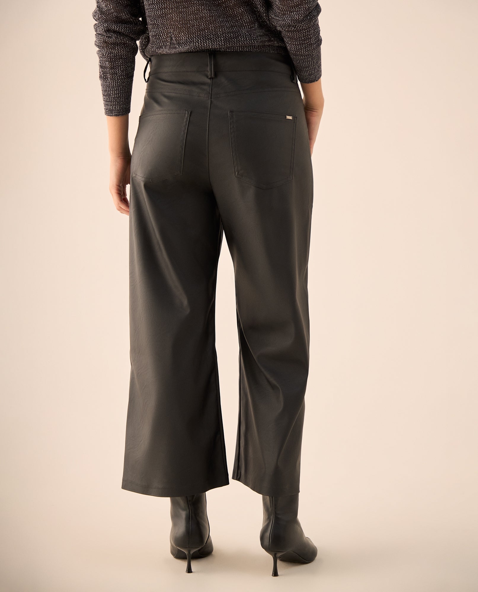 Pantalón Wide Leg Negro Tiro Alto - Negro 34_639G009_NEG190303_5