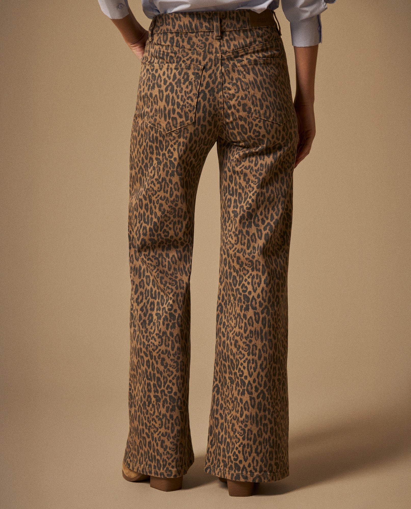 Jean Wide Leg Estampado Leopardo - Beige 34_639G016_BEI151216_5