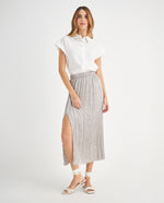 Falda con abertura en costado para mujer - Gris