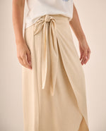 Falda Midi Wrap con Amarre Lateral - Blanco