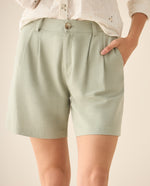 Bermuda con bolsillos en ribete en posterior para mujer - Verde