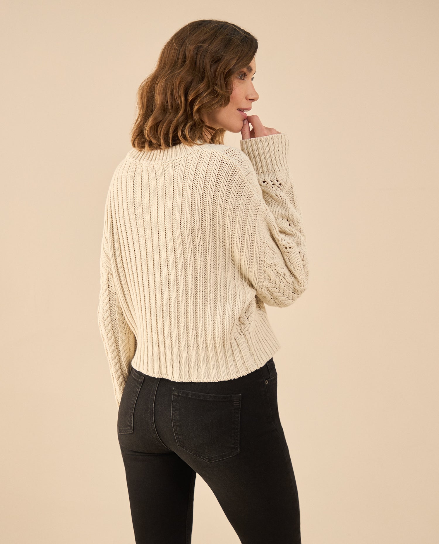 Buzo tejido de diseño cerrado para mujer - Crudo