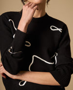 Suéter tejido con cuello cruzado - Negro