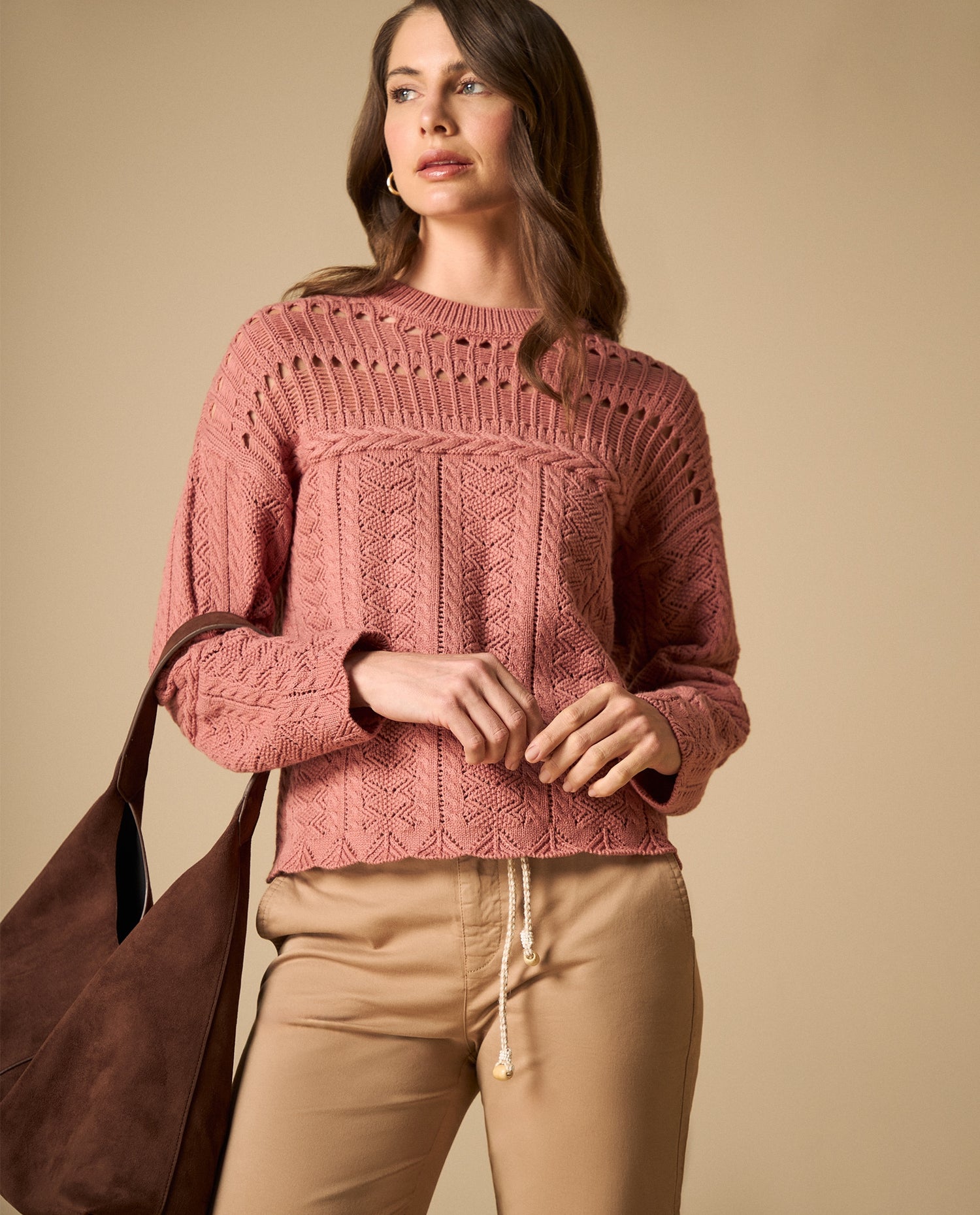 Suéter tejido con textura y trenzas cuello redondo - Rosa