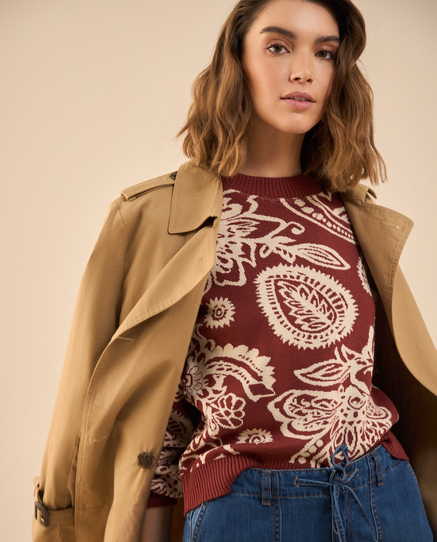 Buzo con diseños tejidos para mujer - Rojo