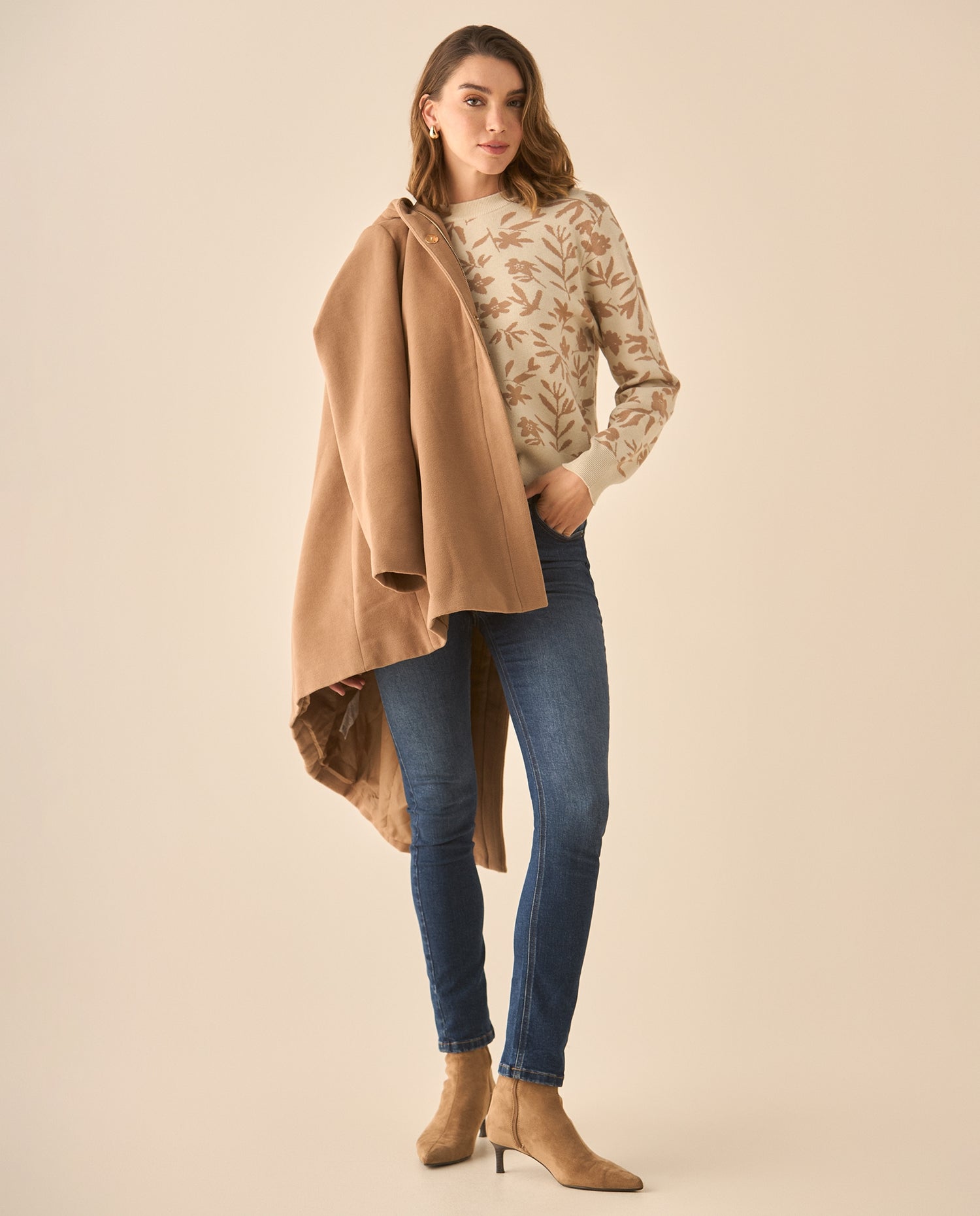 Suéter tejido de diseño cerrado para mujer - Beige