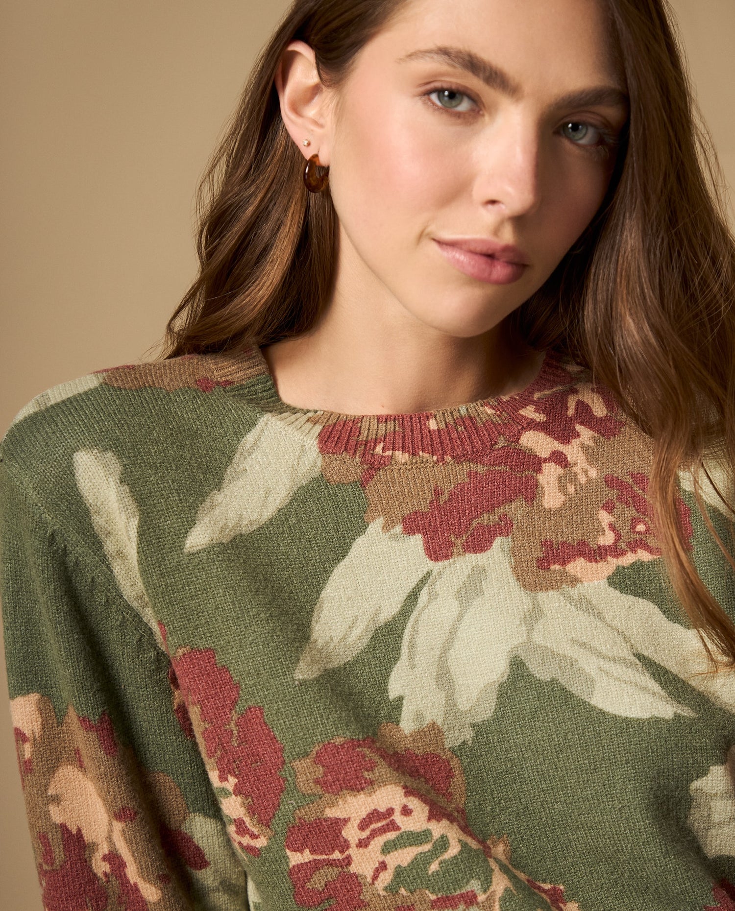 Suéter tejido cuello redondo con diseño floral - Verde