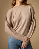 Suéter tejido con brillo sutil cuello redondo - Beige