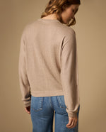 Suéter tejido con brillo sutil cuello redondo - Beige