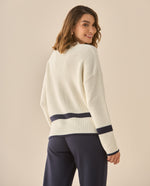 Buzo con rayas y ajuste de botones para mujer  - Crudo