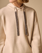 Suéter Beige con Cordones Brillantes y Capucha - Beige