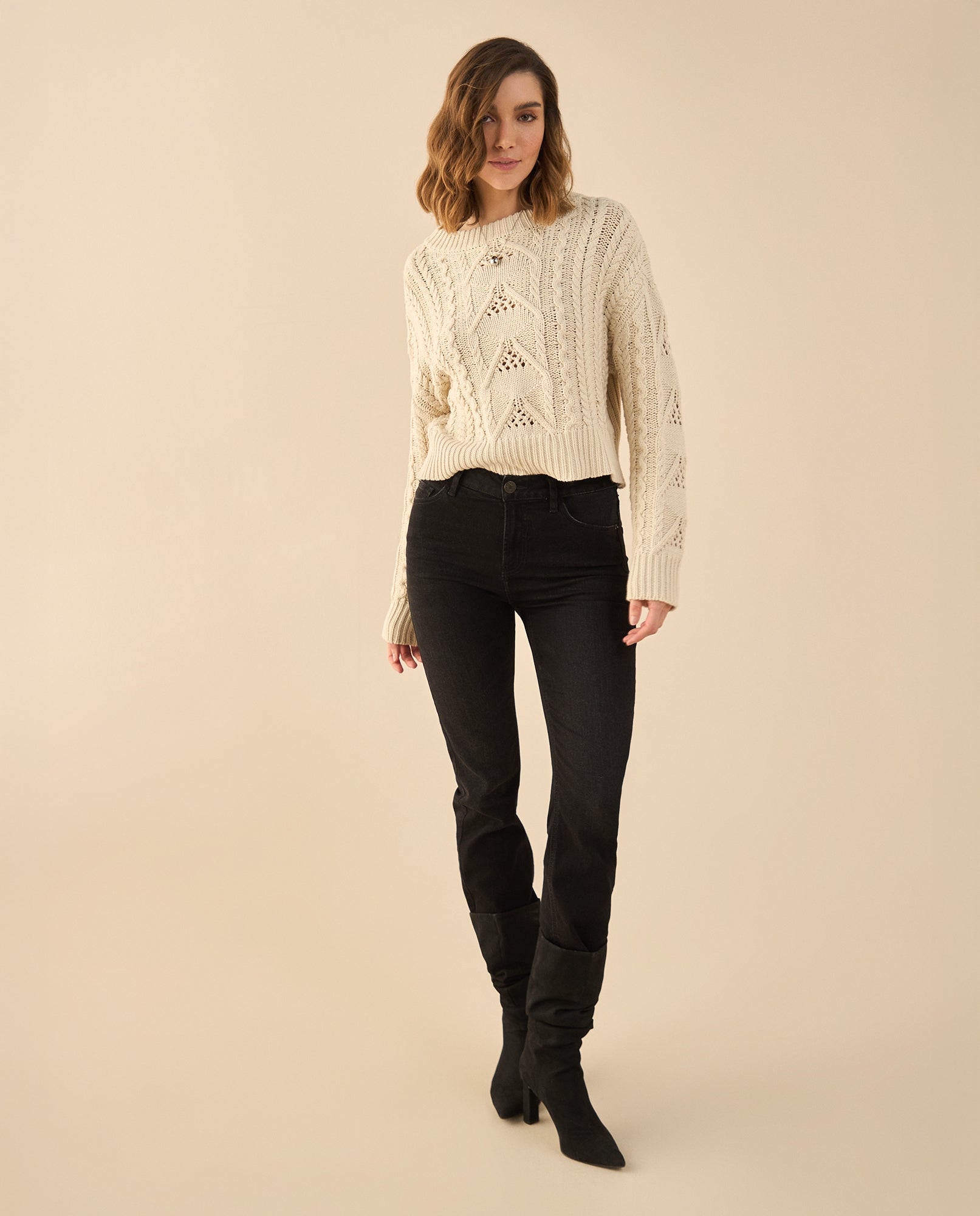 Jean Straight en black denim para mujer - Negro 34_671G014_NEG193909_0
