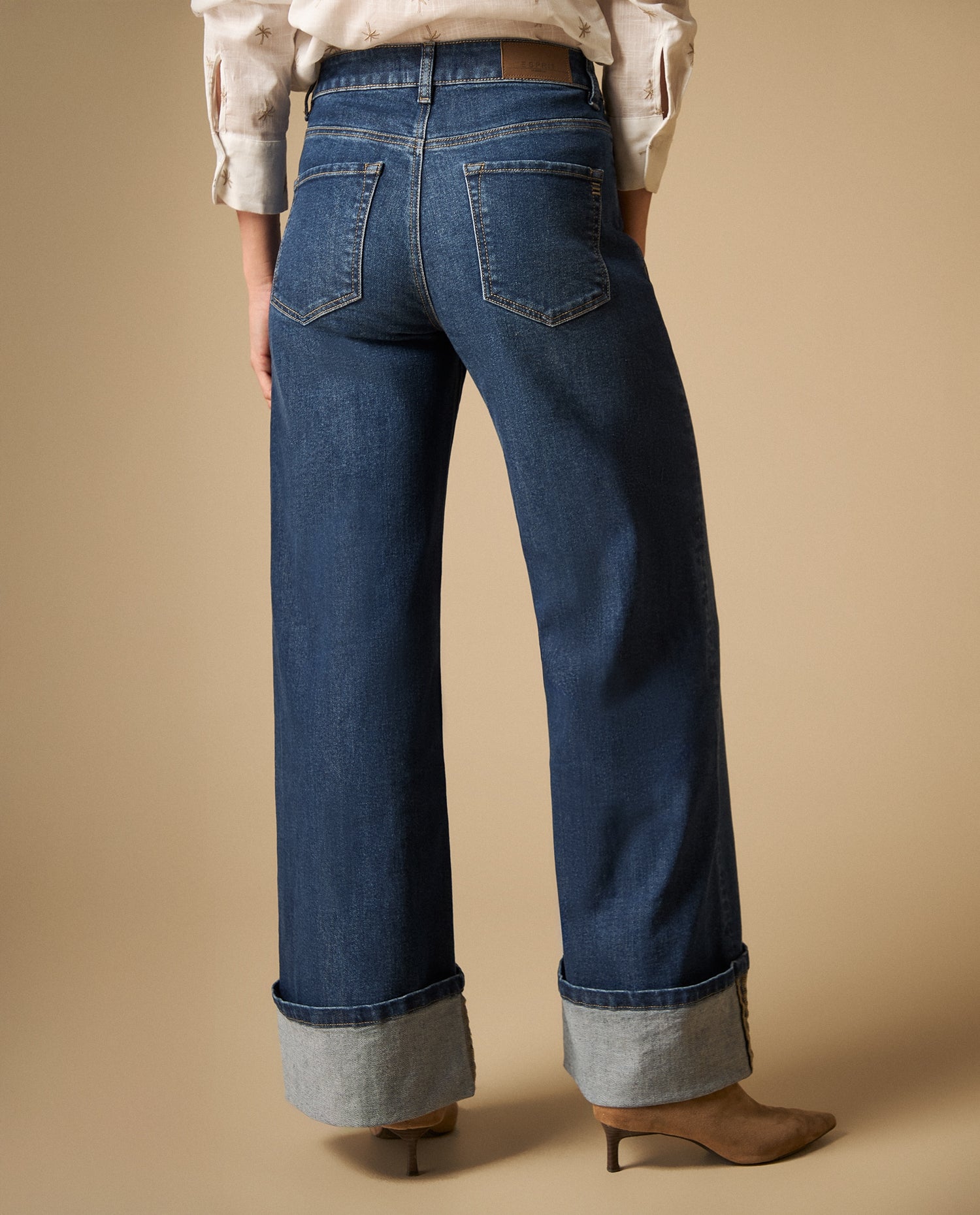 Jean wide leg con ruedo doblado - Azul