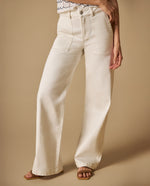 Jean wide leg tiro medio con bolsillos parche - Blanco