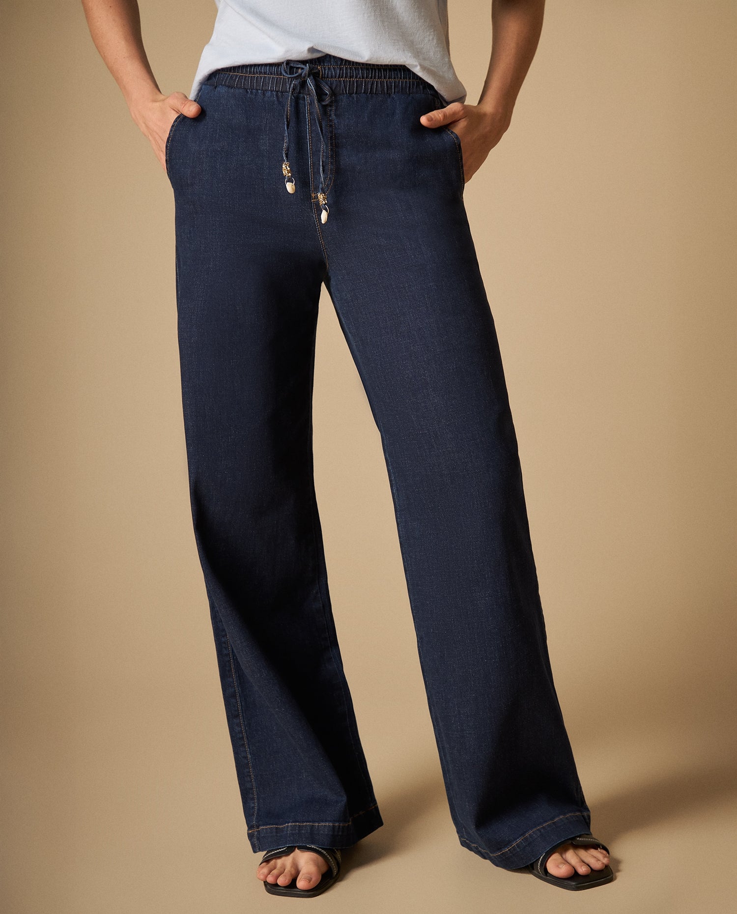 Pantalón denim liviano con pretina elástica y cordón ajustable - Azul