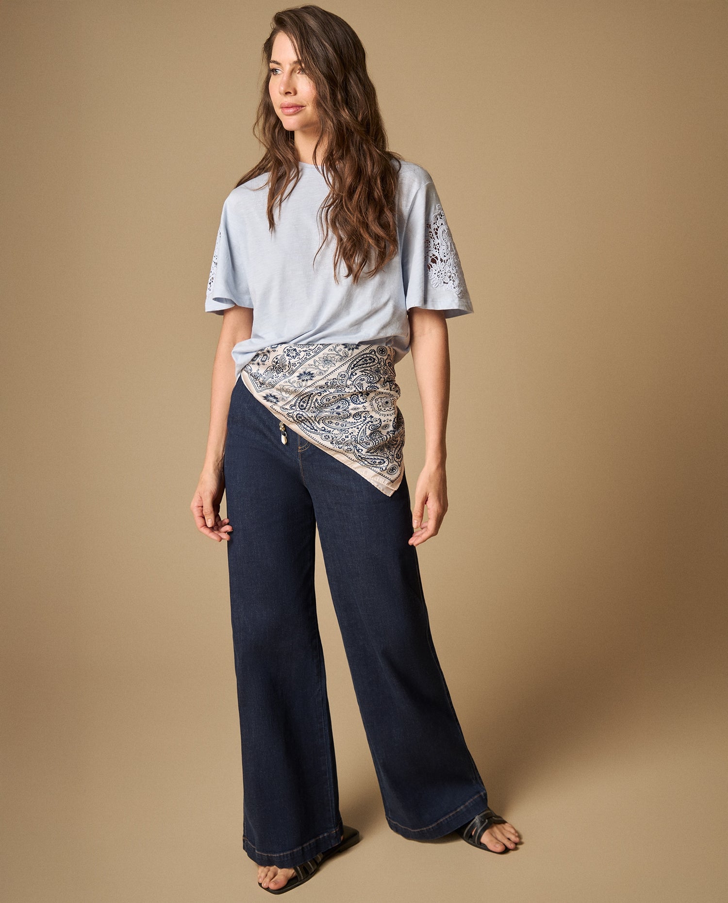 Pantalón denim liviano con pretina elástica y cordón ajustable - Azul