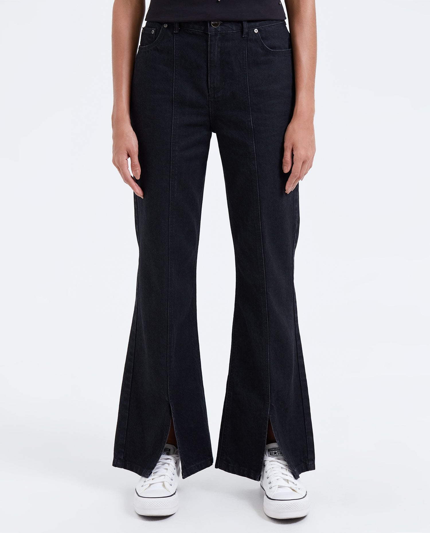 Jean Flare oscuro para mujer - Negro