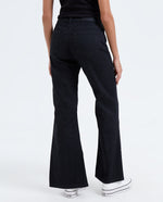 Jean Flare oscuro para mujer - Negro